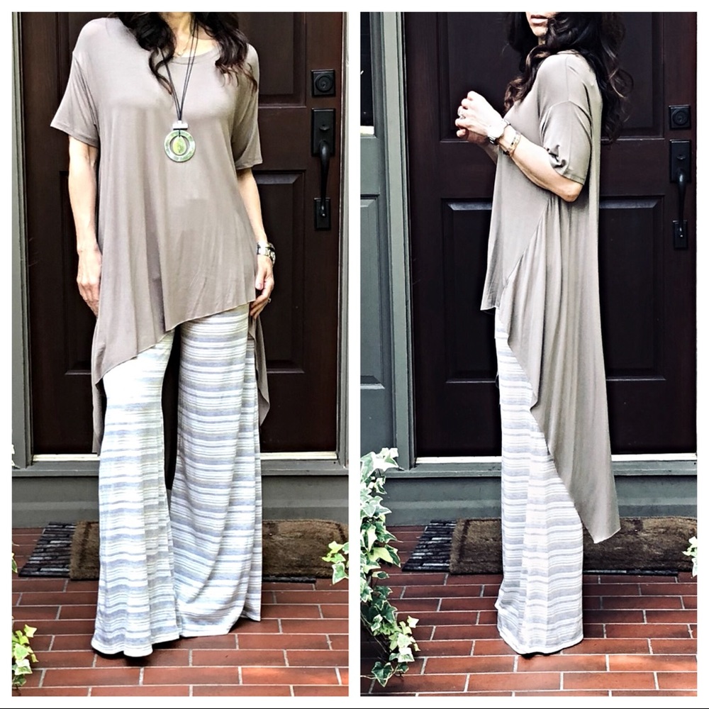 ✨LAST ONE ✨High low asymmetrical mocha top - Picture 2 of 8